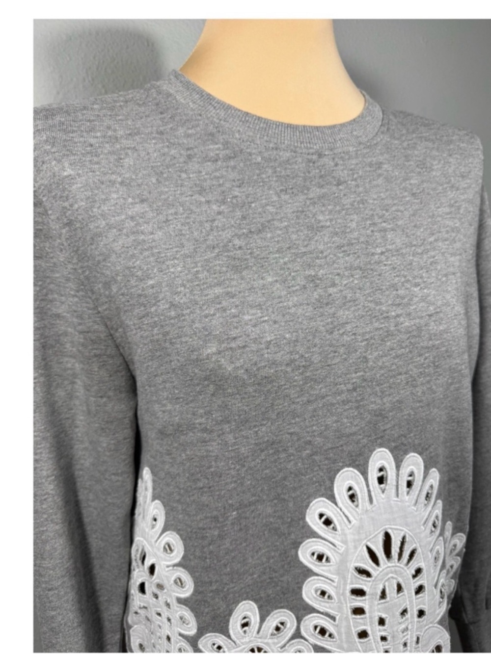 SEA New York Cassidy Eyelet Panel Sweatshirt Pullover Top - Picture 6 of 10